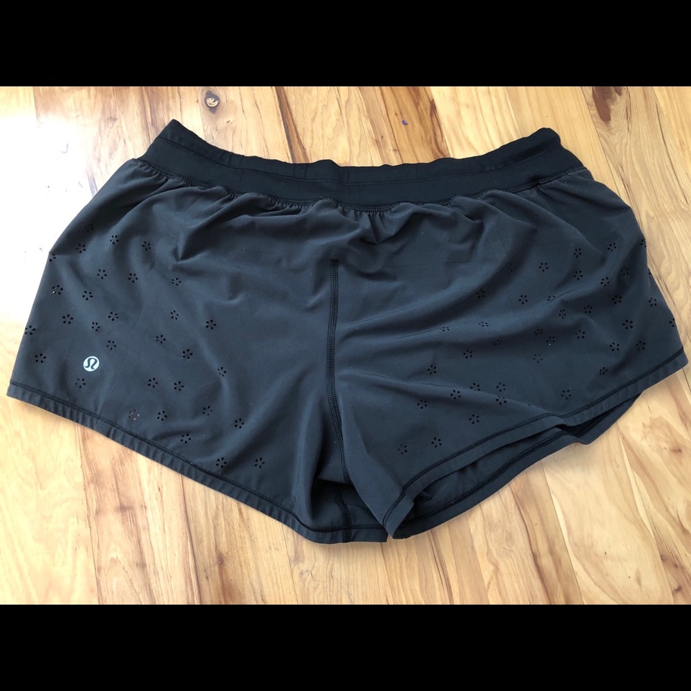 Black paisley lululemon shorts